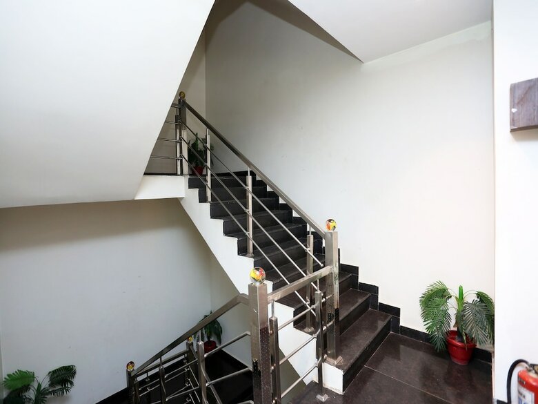 Oyo 6688 Hotel Rp Grand Titanium