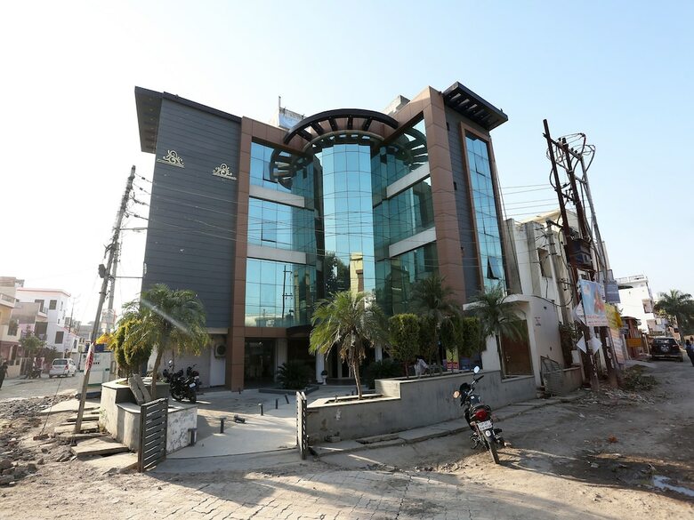 Oyo 6688 Hotel Rp Grand Titanium