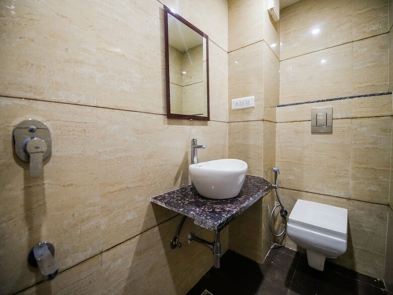 Hotel Oyo 24105 Metro