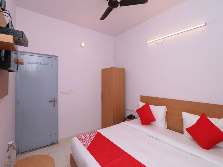 Hotel Oyo Flagship 14530 Sector 14 Harsh Villa