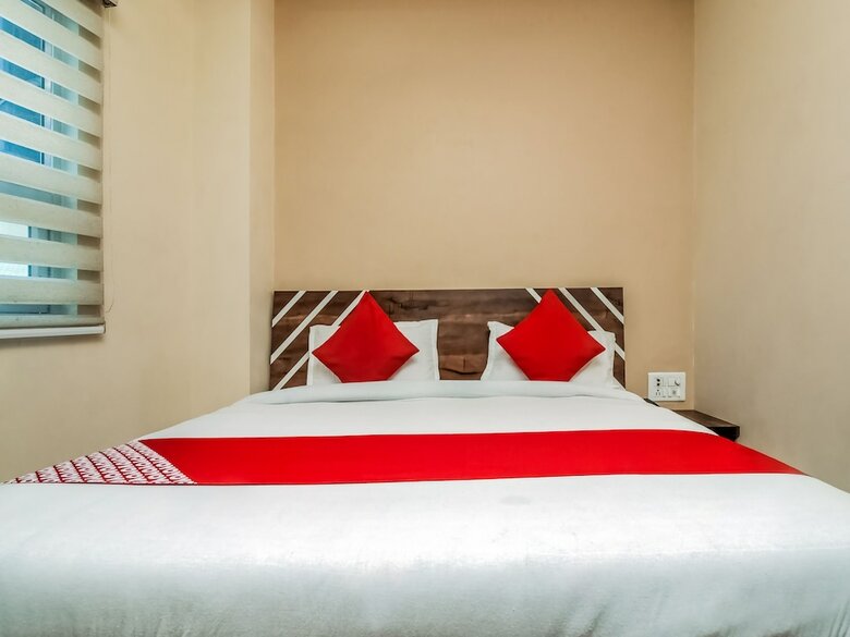 Oyo 19706 Hotel Heaven