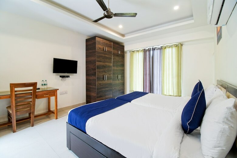 Hotel Oyo 20024 Silverkey Golf Course Road