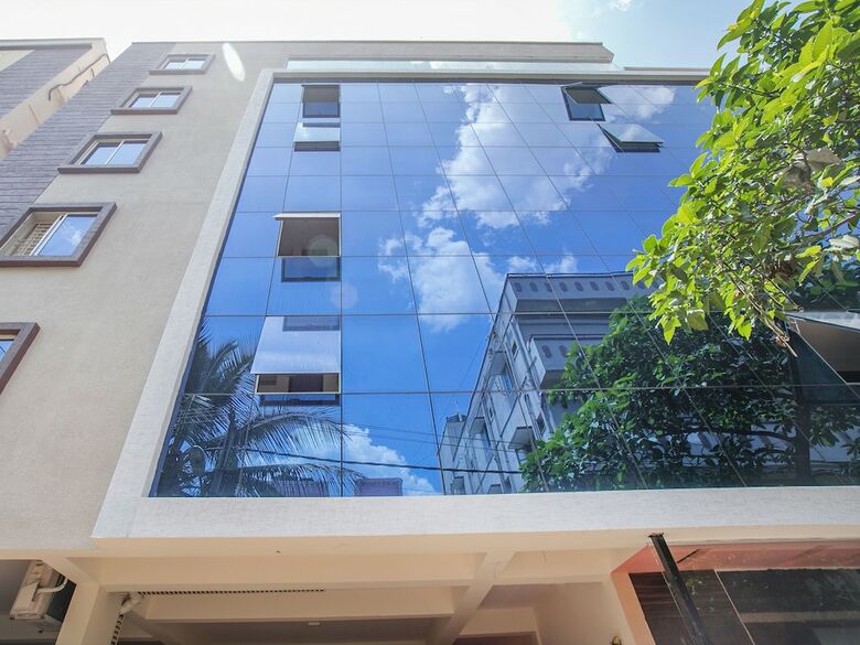 Oyo 10480 Hotel Pmr