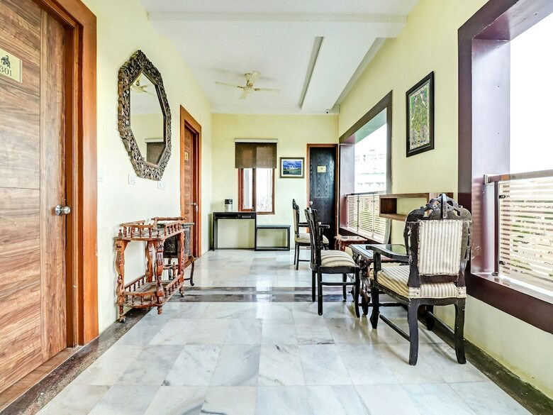 Hotel Oyo 22833 Laalmati Castle