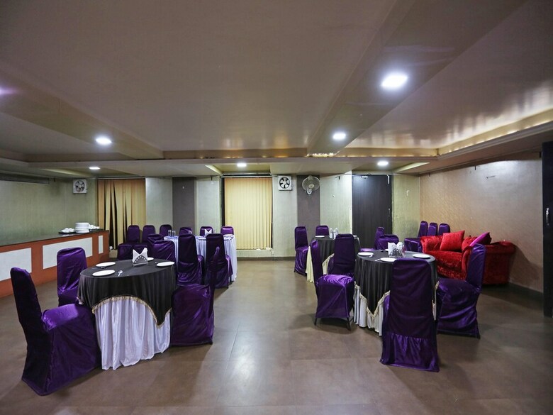 Apartamentos Oyo 22040 Hotel Central Plaza