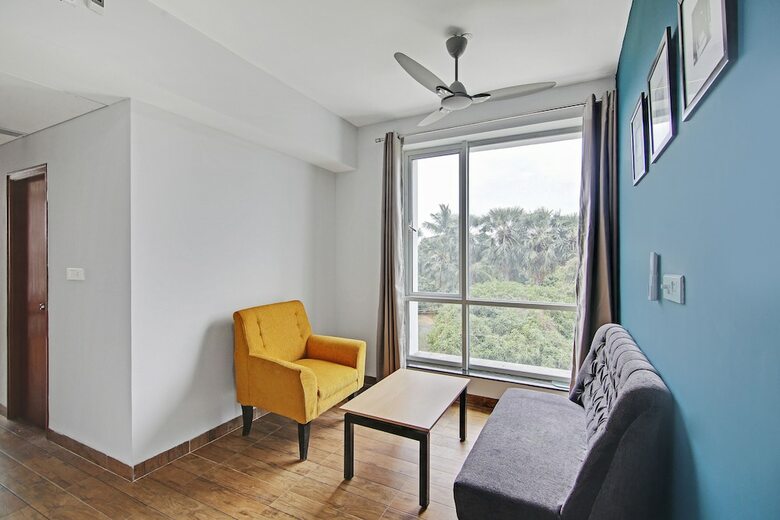 Hotel Oyo 20018 Silverkey D Square Omr