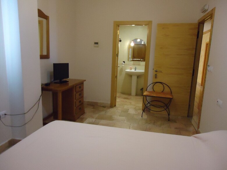 Hotel Fortes La Nuit S.l.