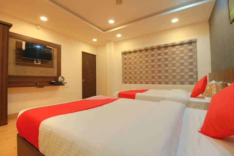 Hotel Oyo 16047 Igloo Residency