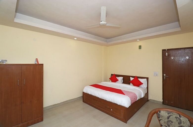 Oyo 19484 Hotel Cubic Inn