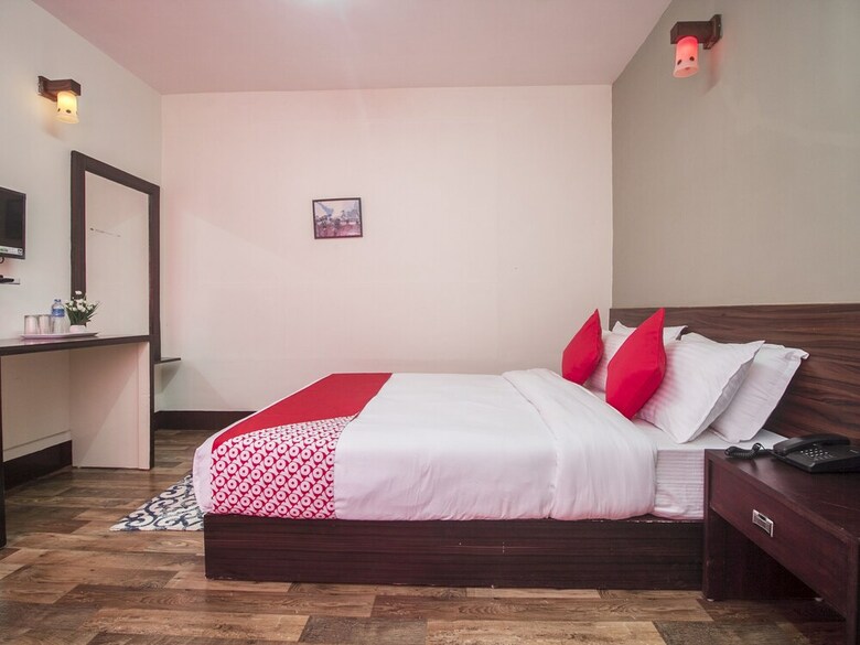 Oyo 17039 Hotel Omkar