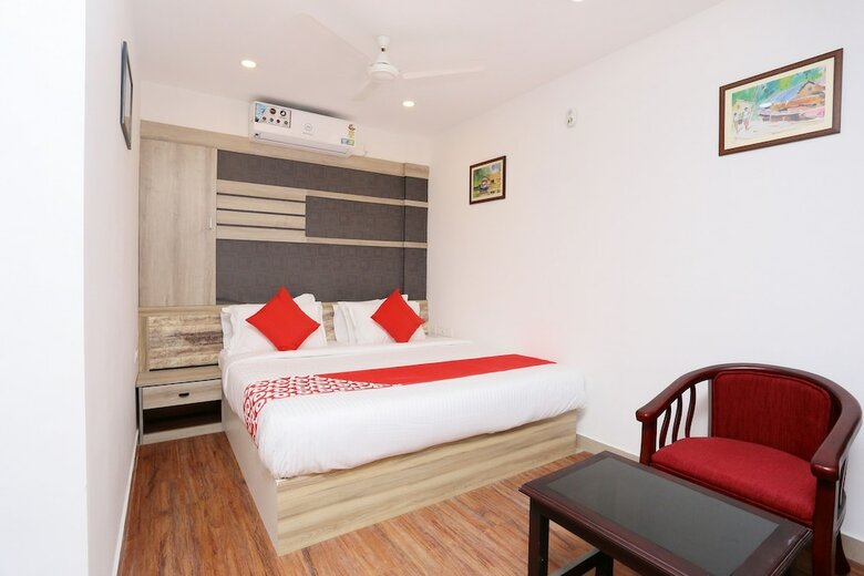 Hotel Oyo 22485 Tcs Suites