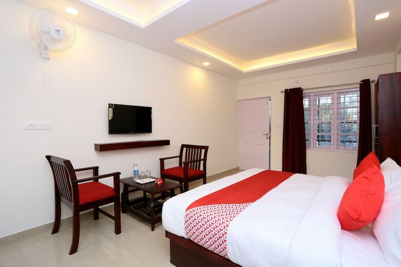 Hotel Oyo 18959 Pin Point Inn