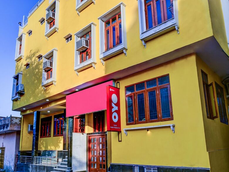 Oyo 22110 Hotel Rudra Palace