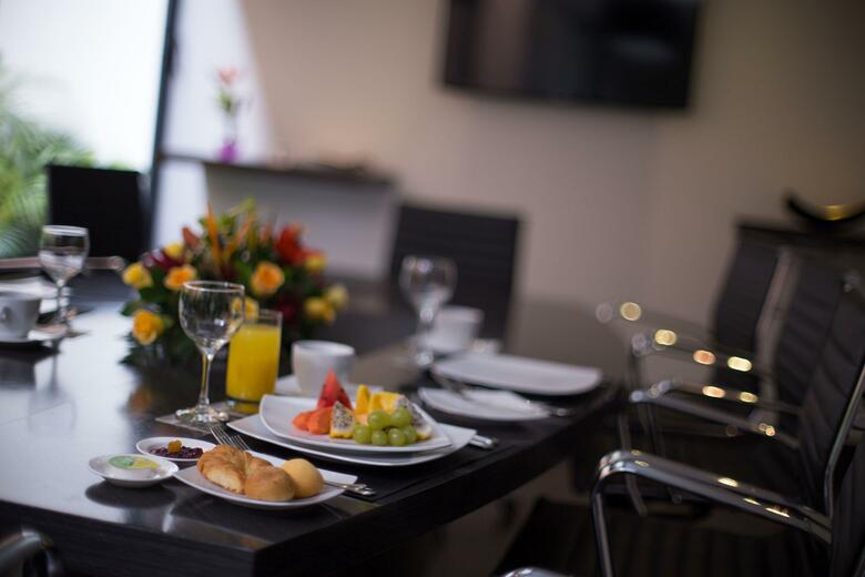Aparthotel 93 Luxury Suites & Residences