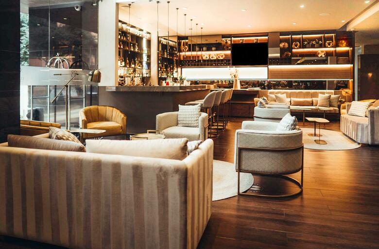 Aparthotel 93 Luxury Suites & Residences