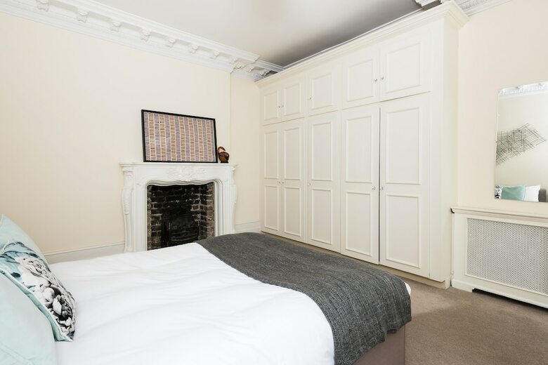 2 Bedroom Apartment In Nottinghill