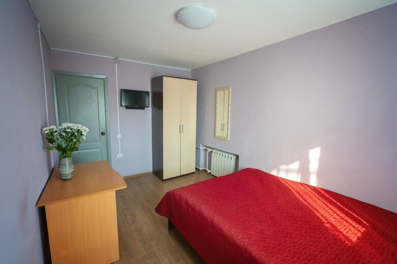 Hostal Breeze Hotel - Hostel