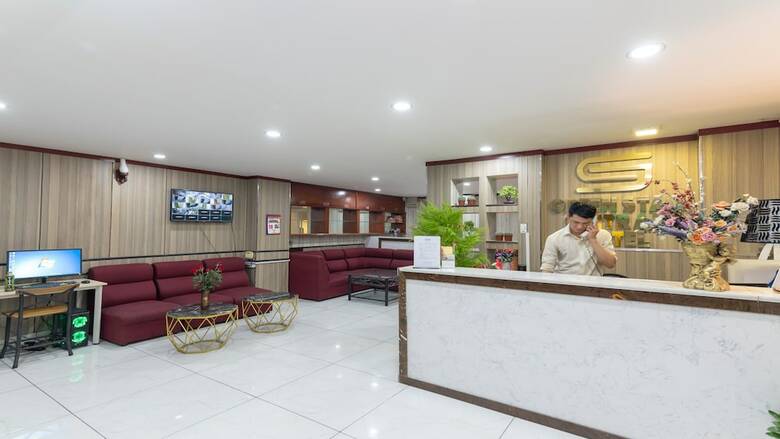 Green Star Central Hotel