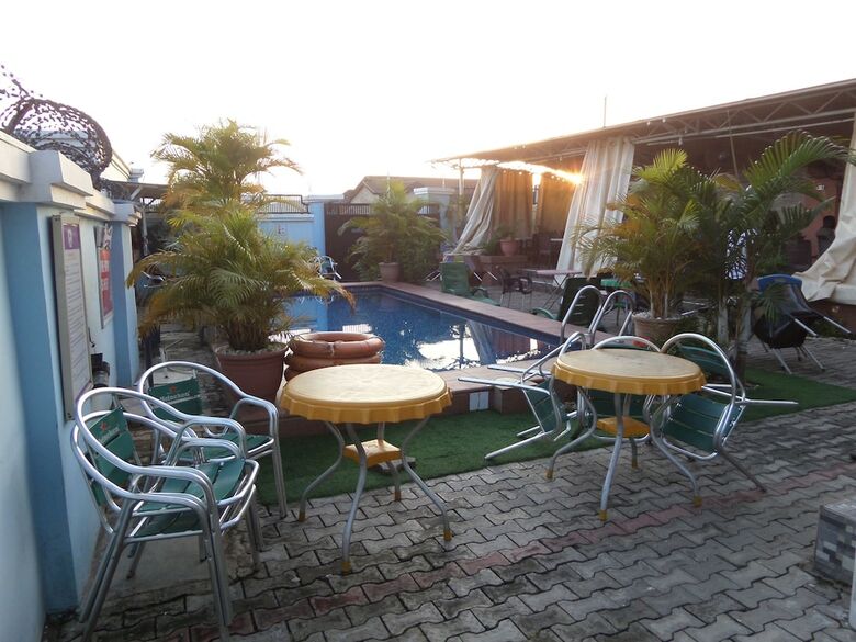 Hotel Alheri Suites