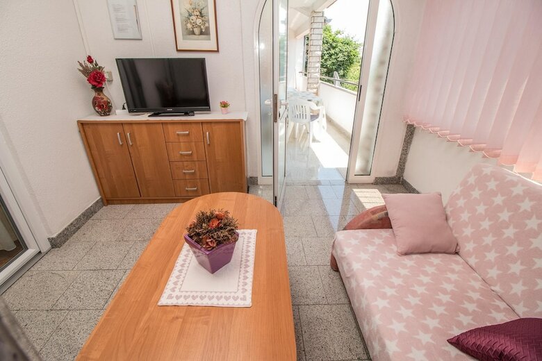 Apartments Divna