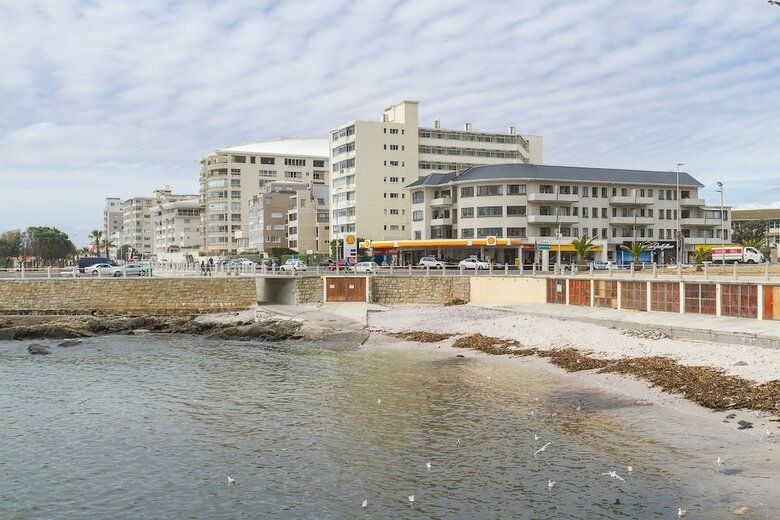Apartamentos Bay Point 4b