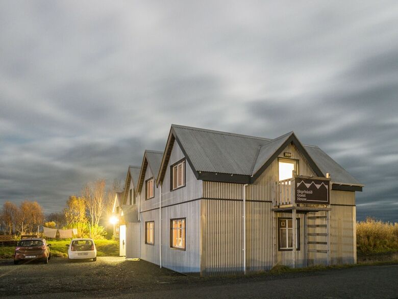 Hotel Skyrh�sid Guesthouse