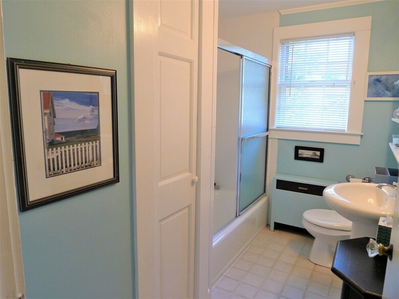64 Rock Harbor - 3 Bedroom House