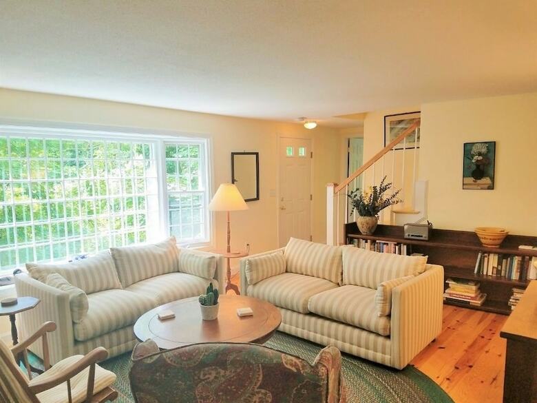 12 Areys - 4 Bedroom House