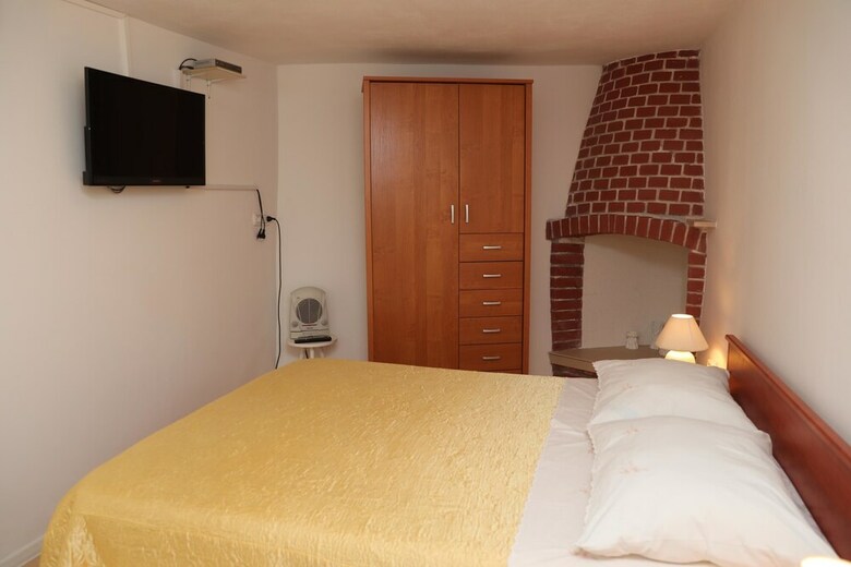 Apartments Knezovic