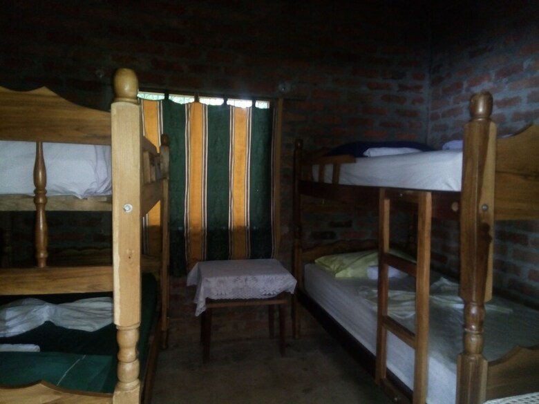 Hostal Hospedaje Los Chocoyos