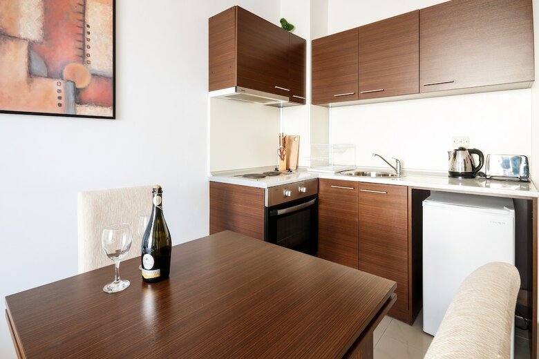Aparthotel New Line Village Apartments