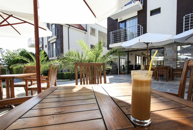 Aparthotel New Line Village Apartments
