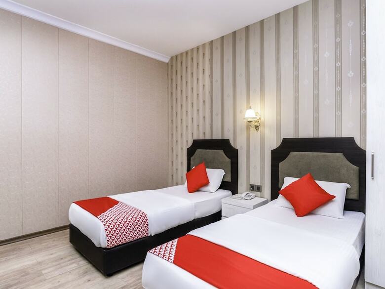 Oyo 519 Domus Hotel