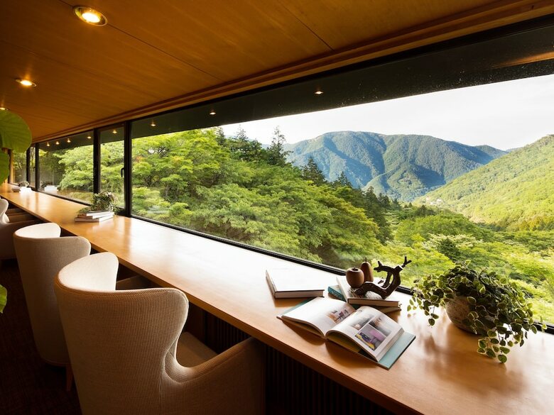 Bar Hotel Hakone Kazan