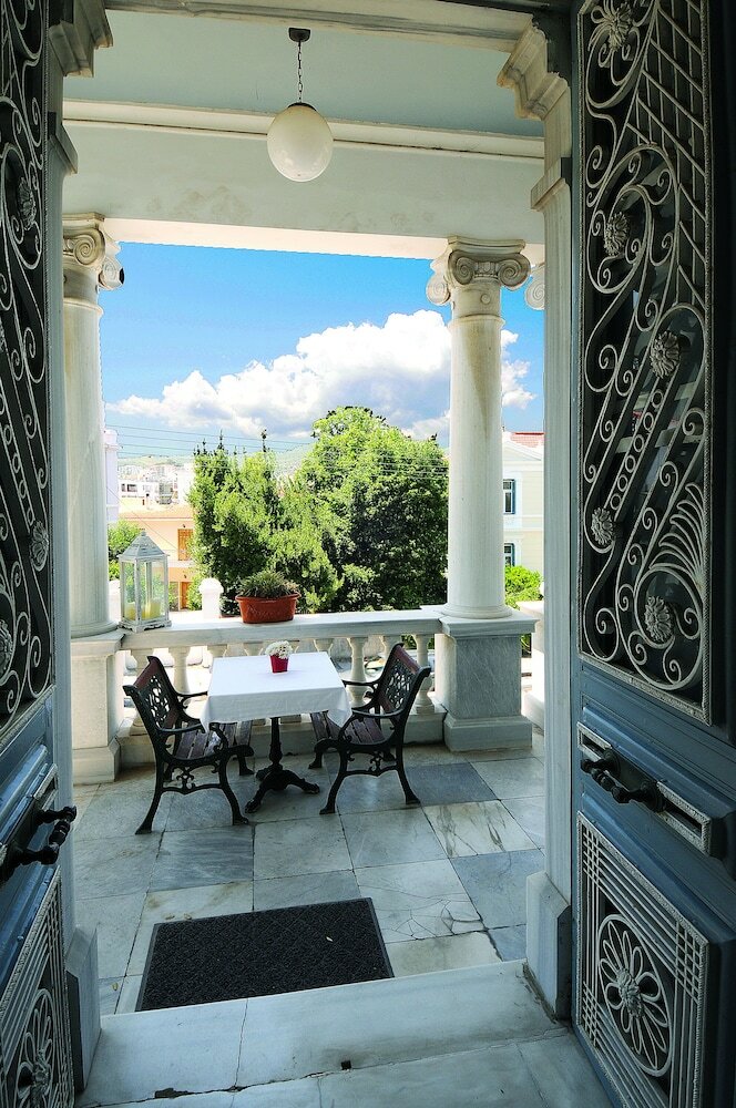 Hotel Pyrgos Of Mytilene