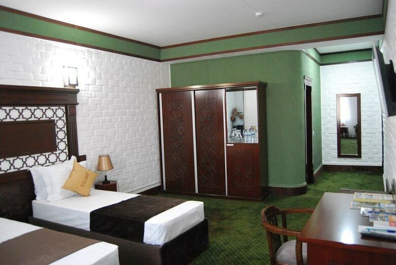 Hotel Kesh Palace