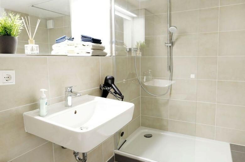 Rockchair Apartment Gotenstra�e