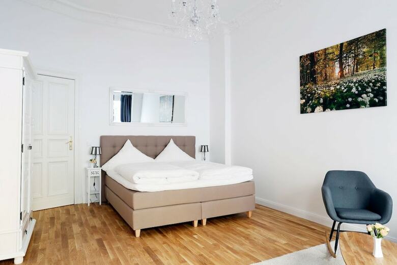 Rockchair Apartment Gotenstra�e