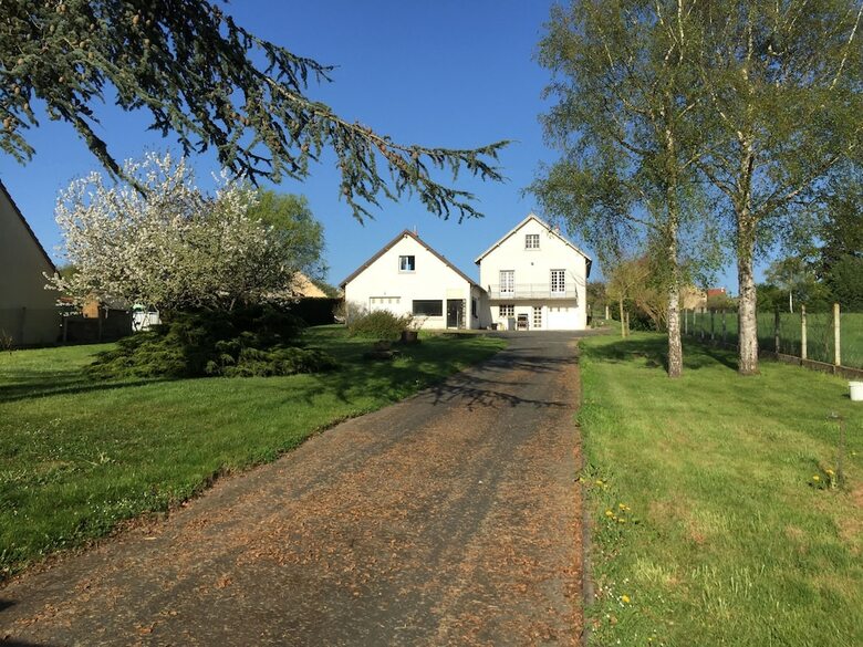 Hotel Au Nom Des Reines