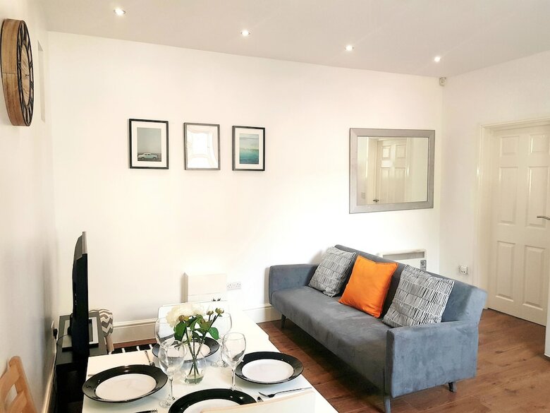 Blueone Serviced Apartments-sandon House