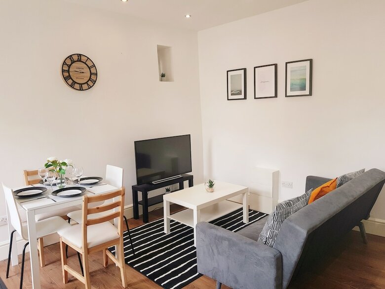 Blueone Serviced Apartments-sandon House