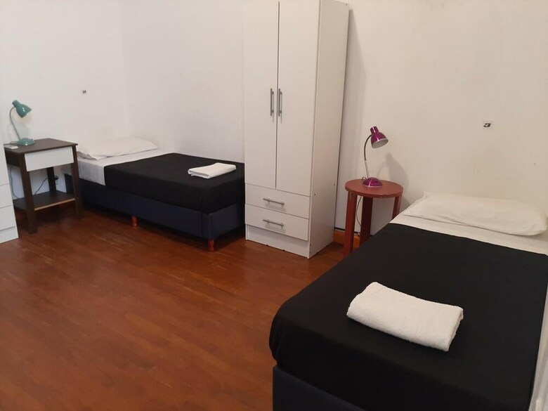 Hostal Art Factory Guest House