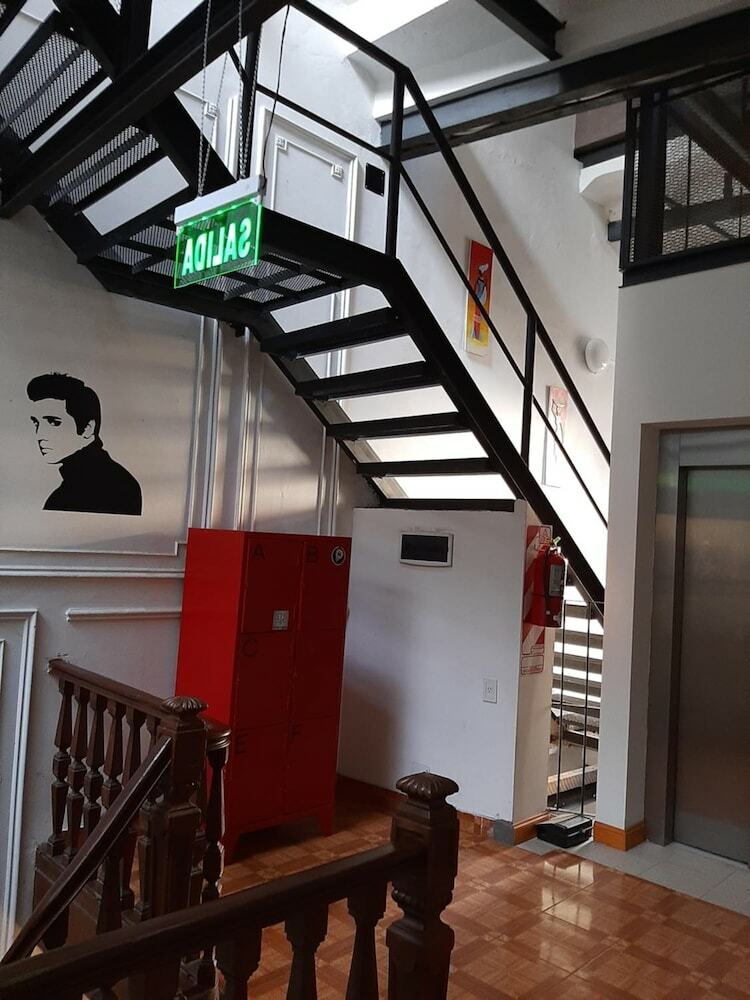 Hostal Art Factory Guest House