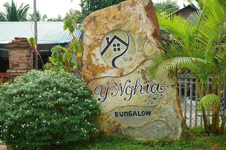 Hotel Y Nghia Bungalow