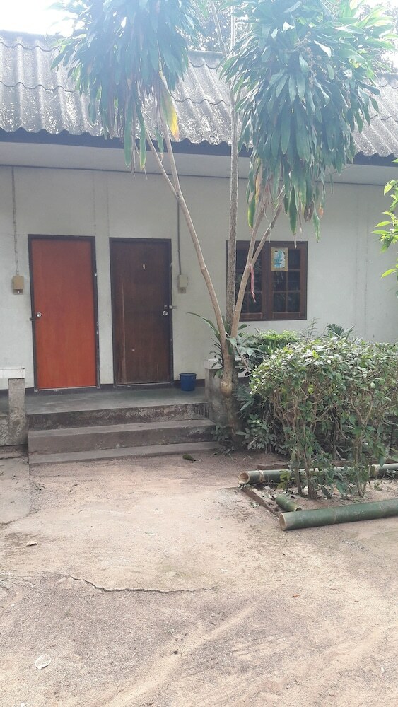Vijitporn House Hotel