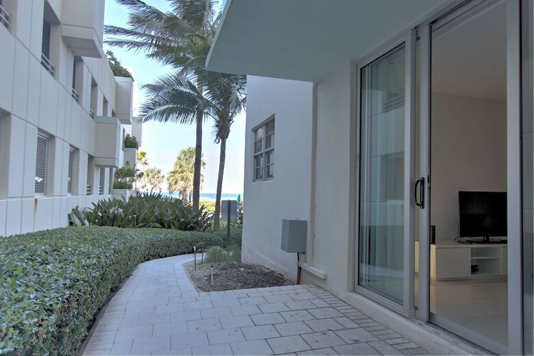 Aparthotel Tides - Private Condo