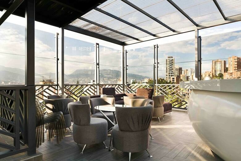 Aparthotel Ultra Luxury 2 Bed Loft In Lleras