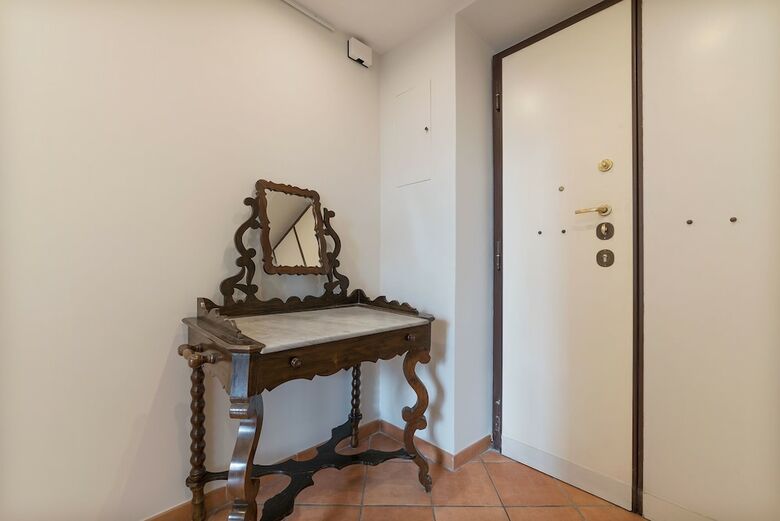 San Giovanni Elegant 6 Pax Apartment