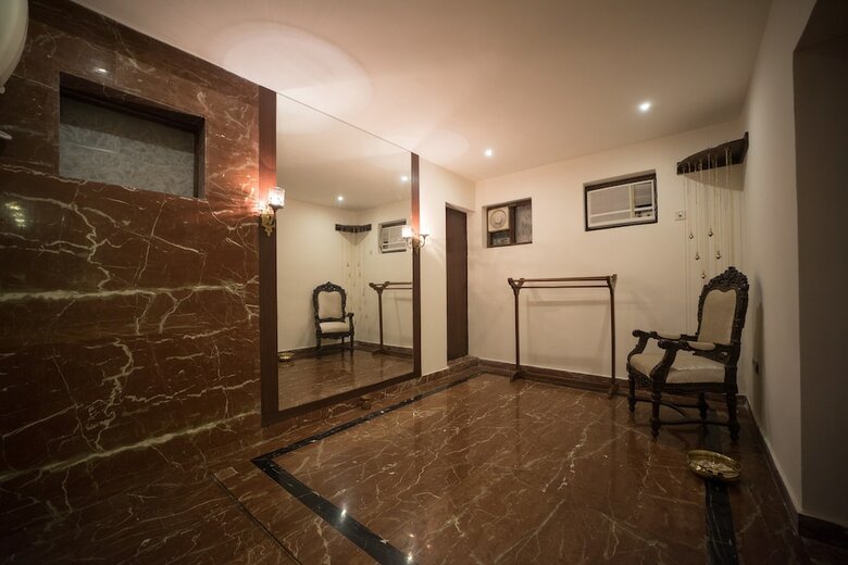 Hotel Vedas Wellness City