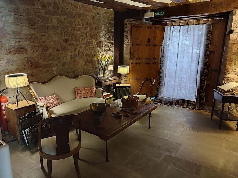 Hotel Latorri�n De Ane